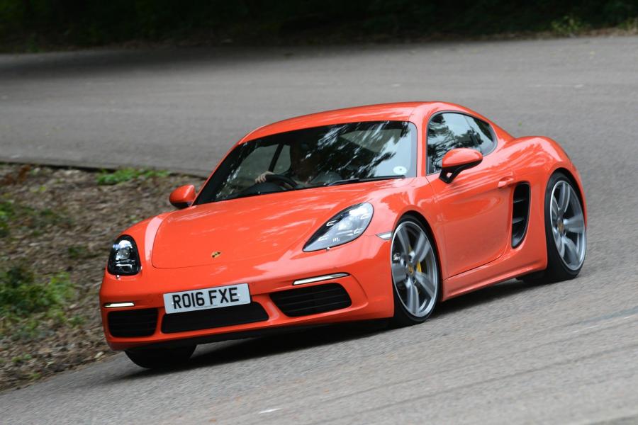  Porsche 718 Cayman 2016 года  (UK) (фото 8 из 13)